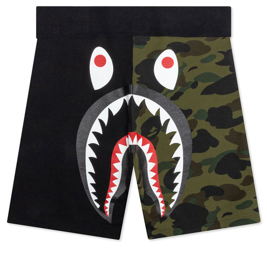 A BATHING APE 1st Camo Back Shark Sweat Shorts - Green