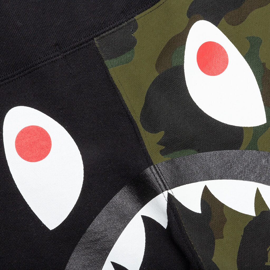 A BATHING APE 1st Camo Back Shark Sweat Shorts - Green