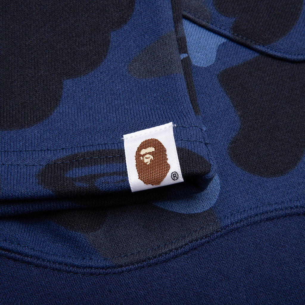 A BATHING APE Color Camo Cutting Sweat Shorts - Navy