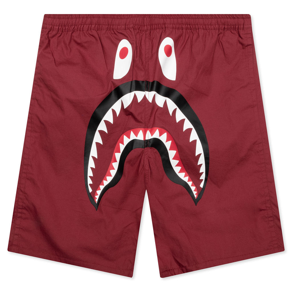 A BATHING APE Color Camo Shark Reversible Shorts - Red