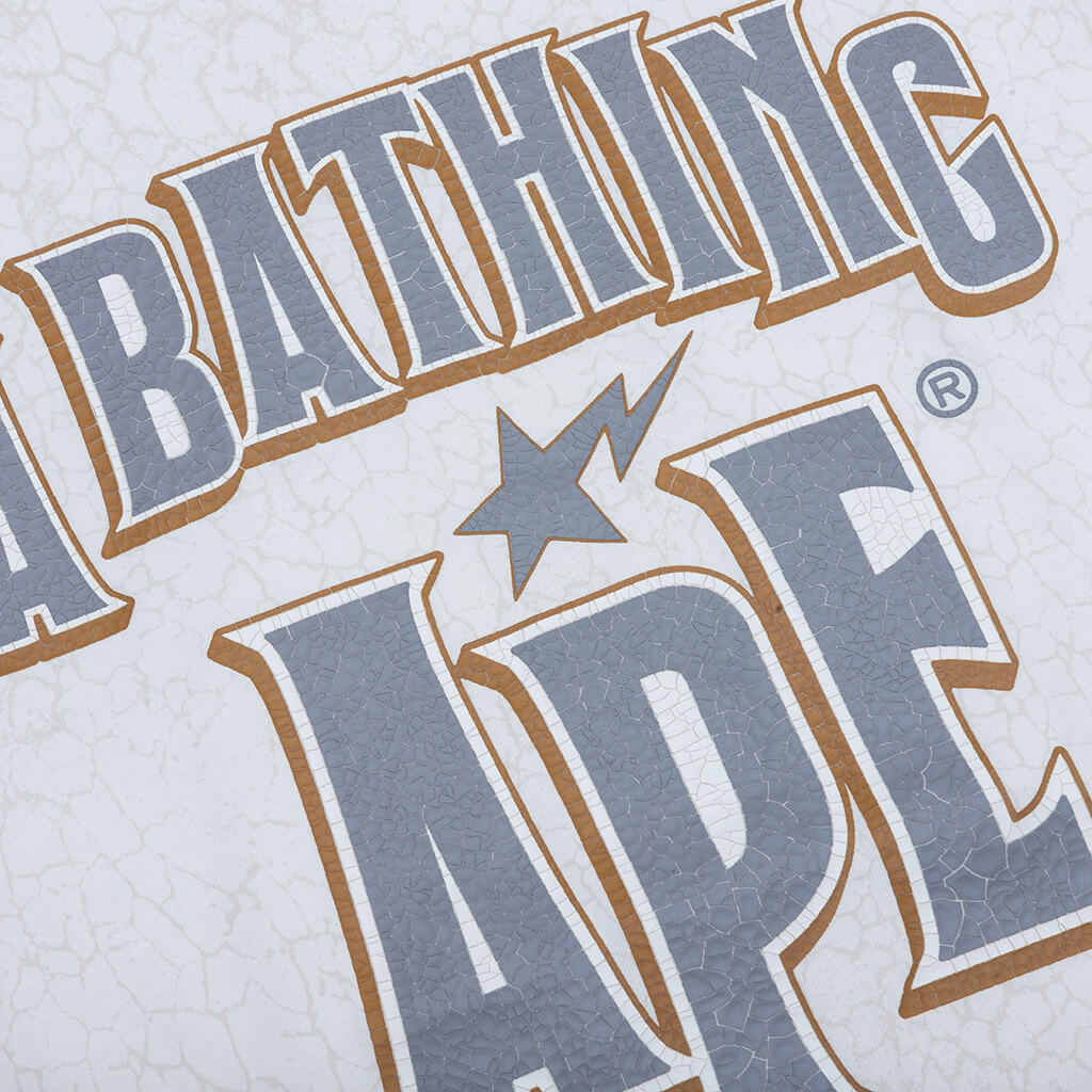 A BATHING APE Crack Print Pattern Logo Relaxed Fit Tee - White